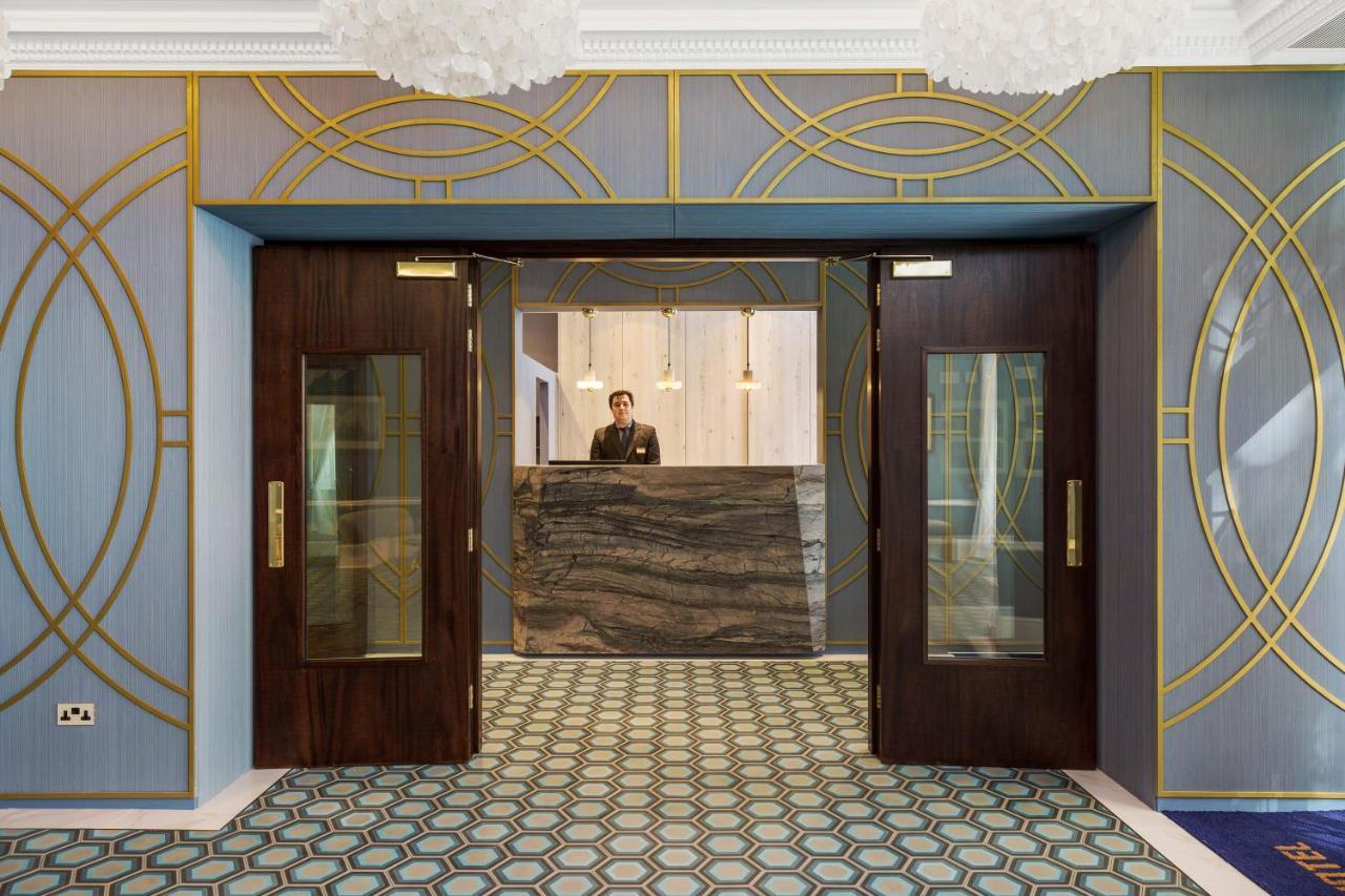 לונדון Commodore Hotel מראה חיצוני תמונה